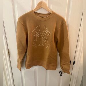 Tan NY Yankees Sweatshirt with Embroidered Logo